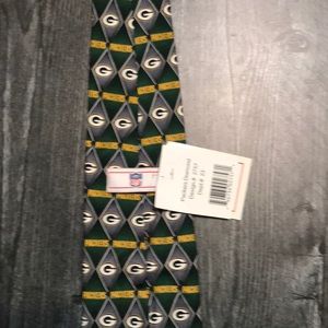 Green bay packer tie new with tags